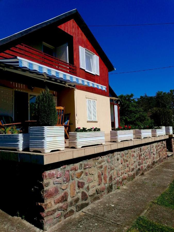 Villa Felicia บาลาตอนส์เซแปซด์ ภายนอก รูปภาพ